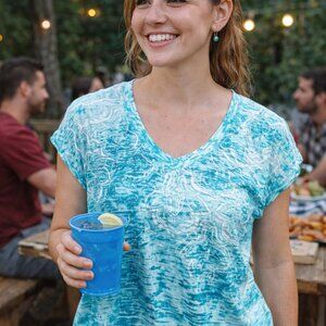 Calvin Klein Performance Quick Dry Sleeveless Top For Women. Size Large.